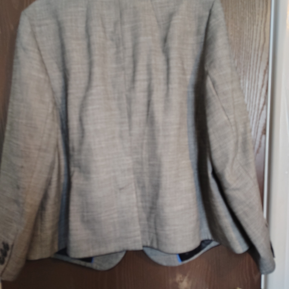 Women's Gray Blazer - Picture 3 of 5